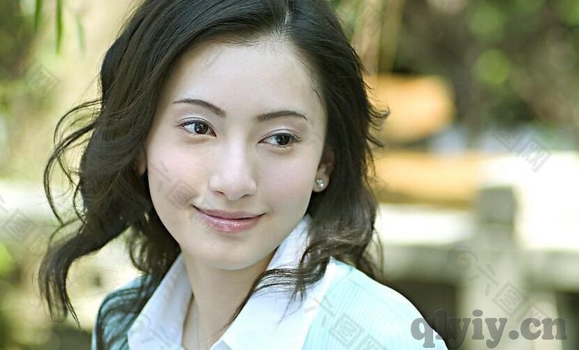 红杏视频麻豆-邂逅纯粹与色彩——红杏视频中麻豆的微妙世界